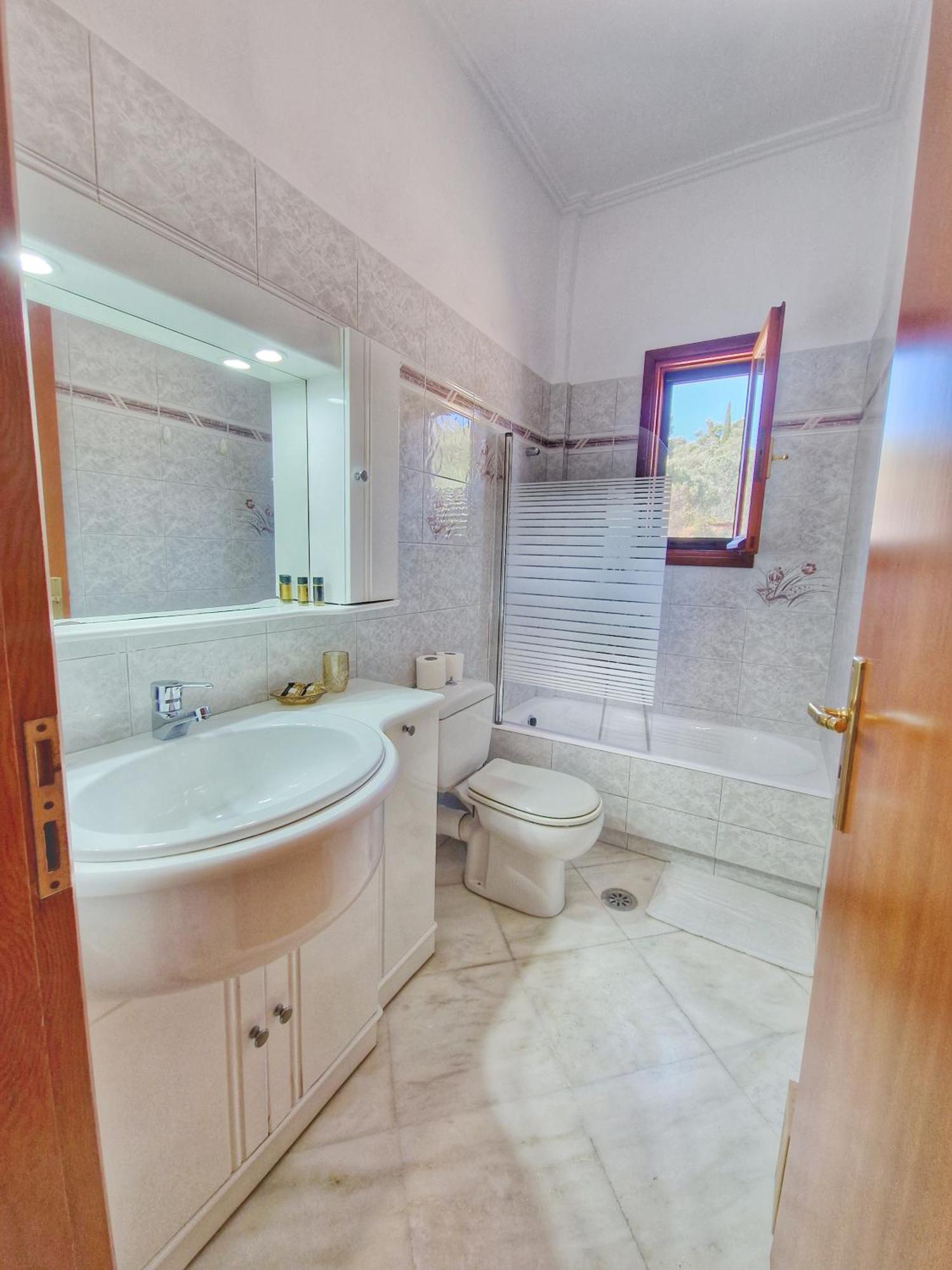 Majestic View Apartment